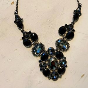 🎄🎁❤🕎 Statement necklace